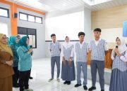 Kick-Off PKK Mengajar, Tinawati Andra Soni Ajak Siswa Berani Bersuara dan Asah Bakat