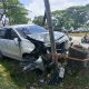 Lepas Kendali, Avanza di Jalan Pemda Tigaraksa Remek Tabrak Tiang PJU