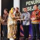 Sukses Turunkan Ketimpangan, Gubernur Andra Soni Terima Penghargaan Kinerja Pemda dari Kemendagri