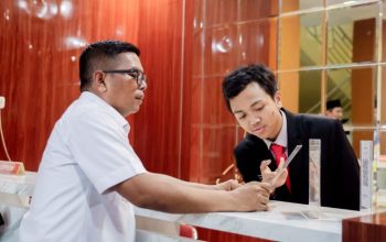 Tinjau SMKN 1 Pandeglang, Gubernur Andra Soni Dorong Penguatan Link and Match dan Kemandirian Sekolah