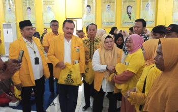 Ketua DPD Golkar Kab Tangerang Intan Nurul Hikmah Bagikan 1000 Paket Sembako