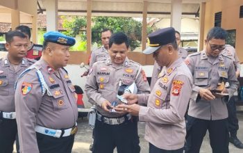 Propam Polsek Banjar Periksa Personil, Penegakan Disiplin (Gaktiplin)