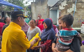 Langsung ke Lapangan, Fahmi Hakim Bantu Warga Banjir di BCP 2 Ciruas