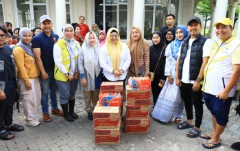 Tinjau Banjir di Kresek Intan Salurkan Bantuan