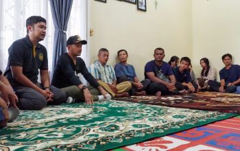 Wali Kota Tebing Tinggi Jenguk Keluarga Pedagang Pasar Gambir Yang Meninggal Saat Rapat
