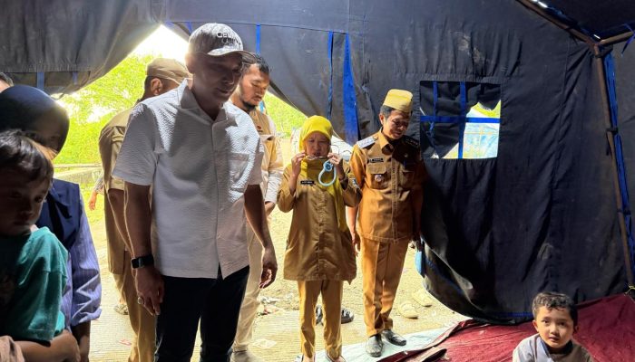 DPRD Kabupaten Serang dan PT Jawa 7 Bersinergi Bantu Korban Banjir di Tanara