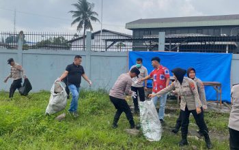 Laksanakan Instruksi Presiden, Polresta Tangerang Bersihkan Titik Rawan Sampah