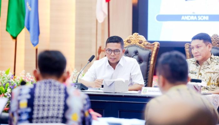 Pimpin Rapim OPD, Gubernur Andra Soni Minta Kinerja dan Layanan ke Publik Ditingkatkan