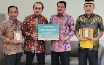 Perluas Akses Alquran di Daerah, PT IKPP Tangerang Serahkan Wakaf Alquran kepada Pemkab Tangerang