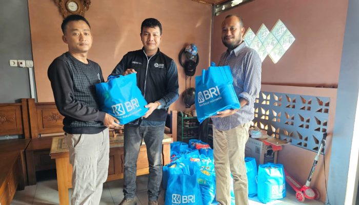 BRI Region 8 Jakarta 3 Salurkan Bantuan Sembako untuk Wartawan