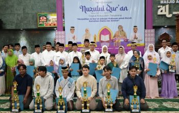 Peringatan Nuzulul Qur’an di Masjid Agung Al-Amjad Berlangsung Meriah