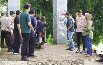 Polres Banjar dan Pemkot Perbaiki Jembatan Gantung Penghubung Jabar – Jateng