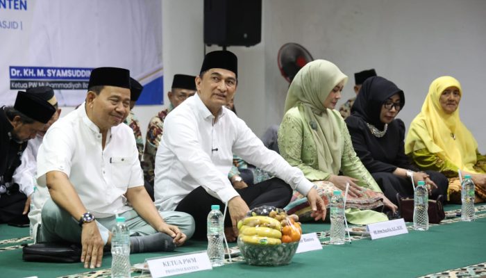 Safari Ramadan di UNIMAR, Wagub Dimyati Serahkan Bantuan untuk Muhammadiyah