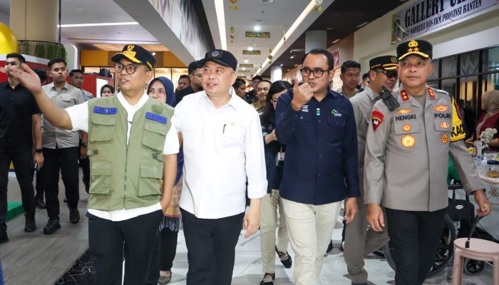 Tinjau Pelabuhan Merak, Gubernur Banten Pastikan Arus Mudik Lebaran Lancar