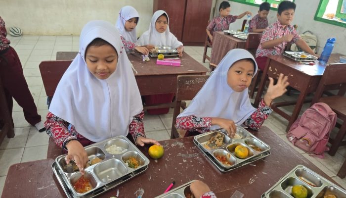 Usai Libur Sekolah, SPPG Kota Tengah Salurkan 3.959 Porsi Makan Bergizi Gratis ke Penerima Manfaat di Sergai