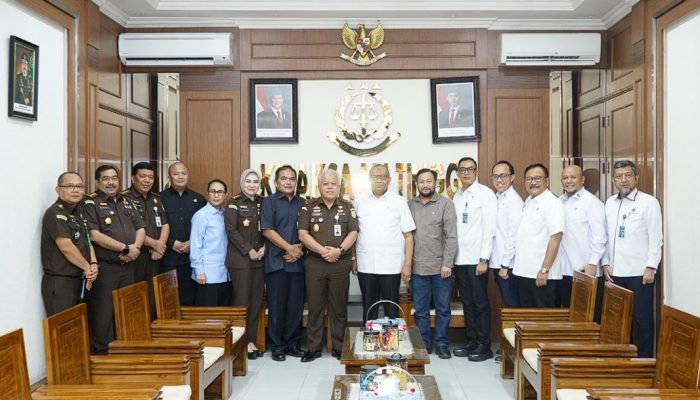 Wamenaker Afriansyah Noor Sambangi Kejati Sumut, Bahas Terobosan Kerja Sosial bagi Pelaku Tindak Pidana