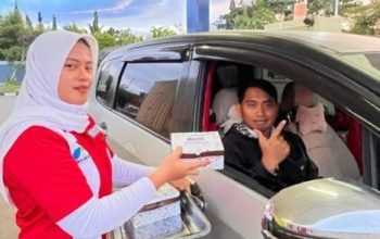 Wujud Kepedulian di Bulan Ramadan, SPBU Baros dan Pontang di Kabupaten Serang Berbagi Takjil