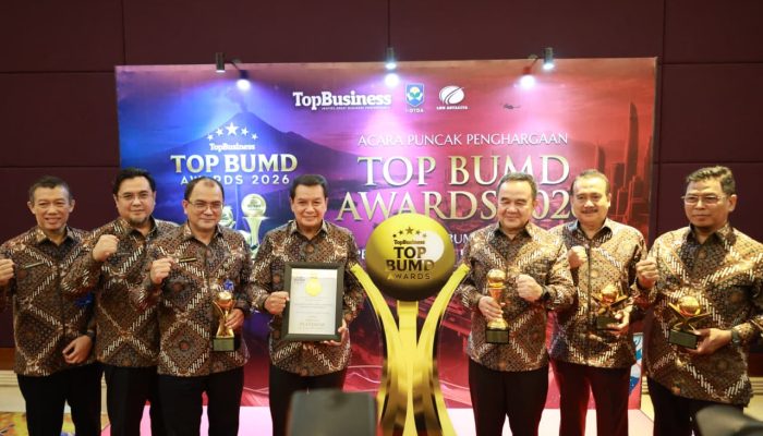 Bupati Maesyal Raih Penghargaan Top BUMD Award 2026