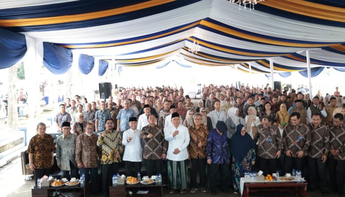 Bupati Tangerang dan Wamen UMKM Hadiri HUT Ke-50 Perumdam TKR