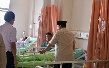 Presiden Jenguk Korban Kecelakaan Kereta di Stasiun Bekasi Timur4