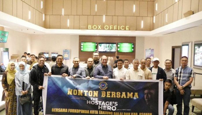 Wali Kota dan Wakil Wali Kota Tanjungbalai Nobar Film The Hostage’s Hero