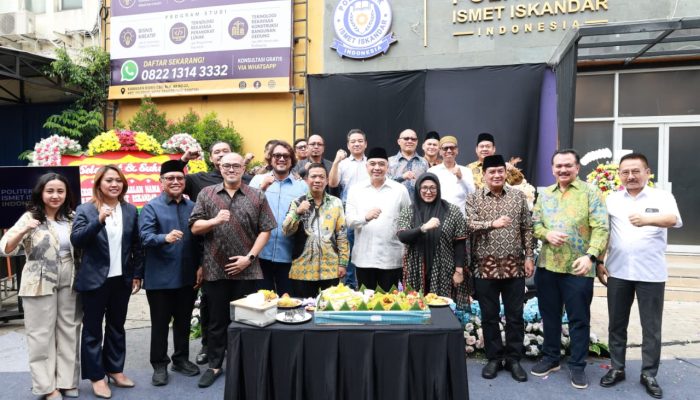 Bupati dan Wakil Bupati Hadiri Launching Kampus Politeknik Ismet Iskandar