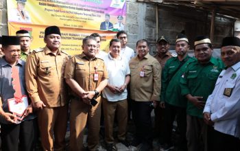 Bupati Maesyal dan Camat Sindang Jaya Resmikan Bedah Rumah