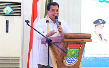 Bupati Tangerang Luncurkan Buku Cerita Mangrove Penyelamat Pantai