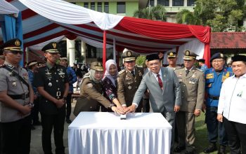 Bupati Tangerang Pimpin Upacara Gabungan