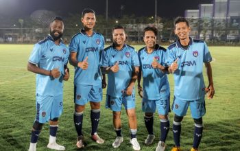 Gubernur Andra Soni Merumput Bersama Persita Old Star, Meriahkan Piala Bupati Tangerang 2026