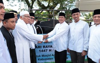 Bupati Tangerang Serahkan Sapi Kurban Bantuan Presiden Prabowo Seberat 1,08 Ton