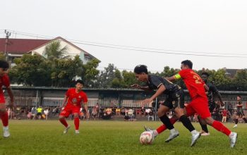 Tragedi Kolor Melorot Warnai Laga Panas, Putra Porciba Singkirkan Golok Setan Melalui Titik Putih