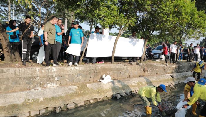 Korve Banten ASRI, Andra Soni Ajak Masyarakat Gotong Royong Peduli Urusan Sampah