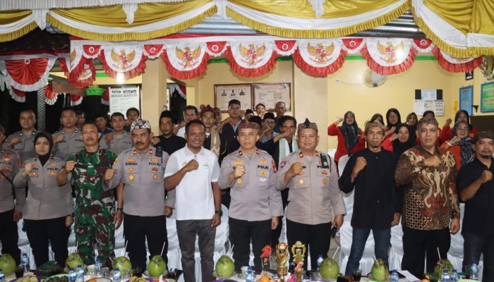 Polres Ciamis Bersama Masyarakat Perkuat Sat Kamling Melalui Ronda Malam Bersama Polda Jabar dan RRI Pro3