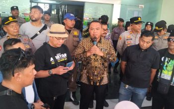 Ratusan Warga Tangerang “Kepung” Gedung Rakyat, Alamsyah: “Kebijakan BBM Ini Perampokan Daya Beli Rakyat!”