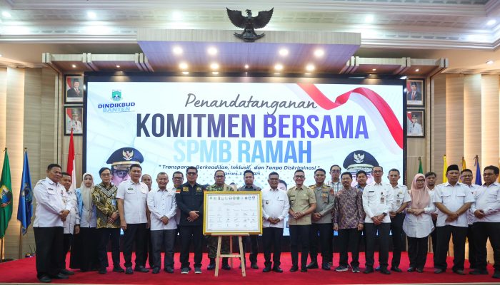 Gubernur Andra Soni Pimpin Penandatanganan Komitmen SPMB Ramah Tahun Ajaran 2026-2027