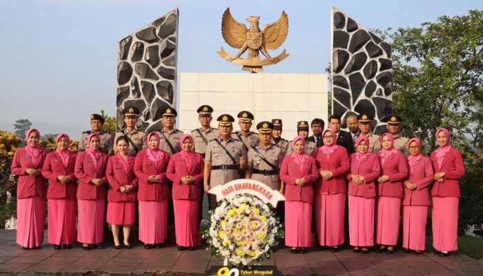 Kapolres Ciamis Pimpin Ziarah dan Tabur Bunga di TMP Imbanagara, Wujud Penghormatan Polri kepada Jasa Para Pahlawan