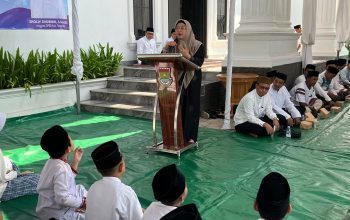 Ketua DPD Golkar Intan dan Dewan Sholly Sobirin Gelar Santunan Anak Yatim