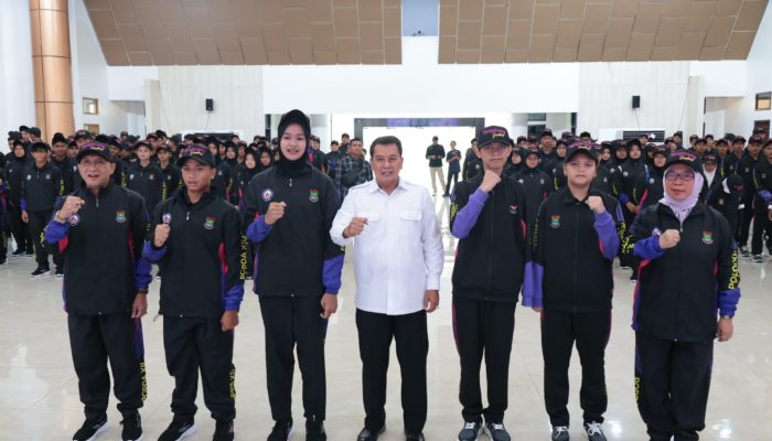 Lepas 484 Atlet Kabupaten Tangerang, Bupati Targetkan Juara Umum POPDA dan PEPARPEDA Banten 2026