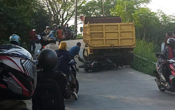 Pemotor Tewas Tergencet Truk Pasir di Tanjakan Jalan Talang Balaraja