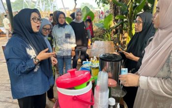 Wabup Intan Apresiasi Pemerintah Desa Ciakar Gelar Pasar Tradisional