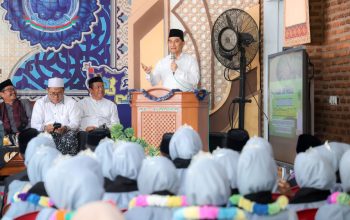 Hadiri Wisuda Santri Ponpes Al Khanza, Wagub Dimyati Tekankan Pentingnya Ilmu dan Akhlak