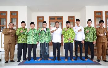 Audiensi dengan DMI Banten, Gubernur Andra Soni Sambut Baik Program Kemakmuran Masjid