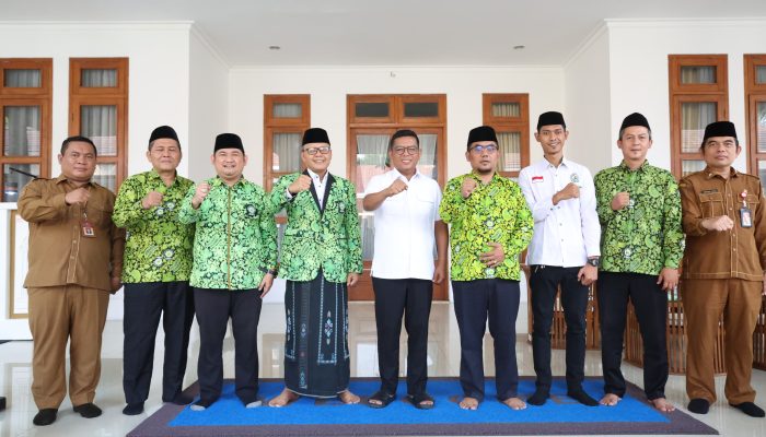 Audiensi dengan DMI Banten, Gubernur Andra Soni Sambut Baik Program Kemakmuran Masjid