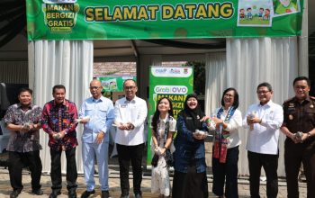 Bupati Dampingi Jamintel Kejagung dan Kepala PPATK Tinjau Pelaksanaan Program MBG Berbasis CSR