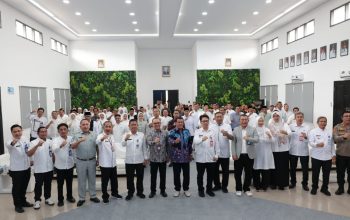 Dekatkan Layanan PBB, Bupati Tangerang Resmikan Moling QRIS