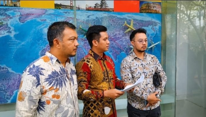 Dugaan Pelanggaran Kode Etik, Hotman Paris Resmi Diadukan ke DPN Indonesia
