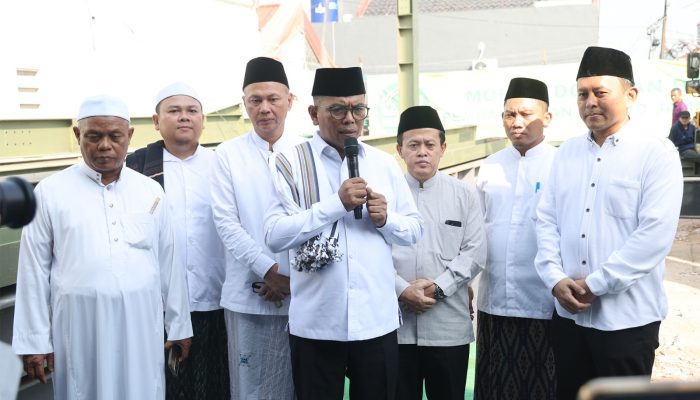 Gubernur Andra Soni Berharap Masjid menjadi Pusat Peradaban
