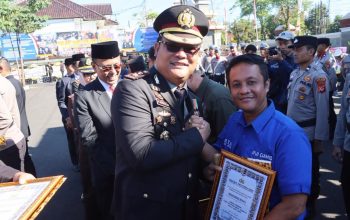 Polres Ciamis Berikan Penghargaan kepada Personel dan Masyarakat Berprestasi pada Peringatan Hari Bhayangkara ke-80