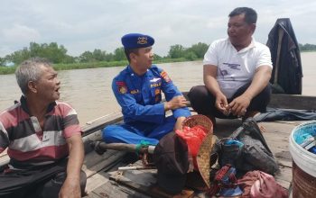 Sat Polairud Polres Tanjung Balai Sambangi Nelayan